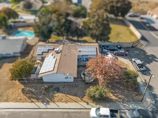 1025 Linda Lane, Lemoore, CA 93245