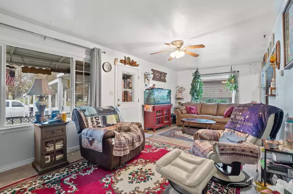 918 E Joseph Ave, Spokane, WA 99208