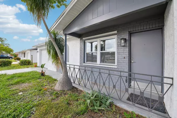 1314 Croftwood DR, Melbourne, FL 32935