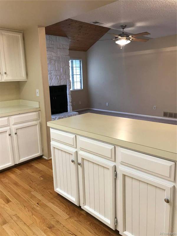 12602 E Warren DR #D, Aurora, CO 80014