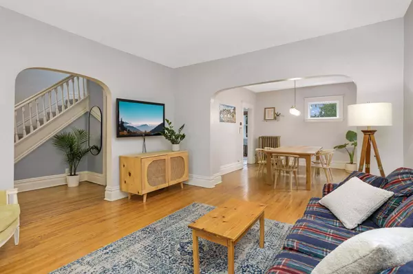 895 Carroll AVE, Saint Paul, MN 55104