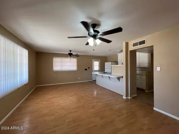 6841 N 36TH Drive, Phoenix, AZ 85019