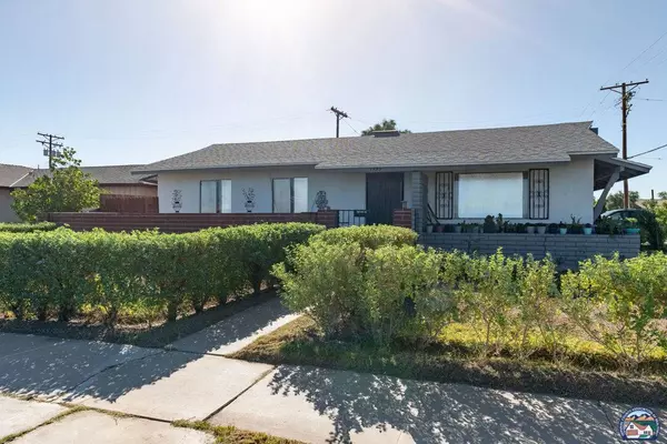 1595 Ross Ave, El Centro, CA 92243