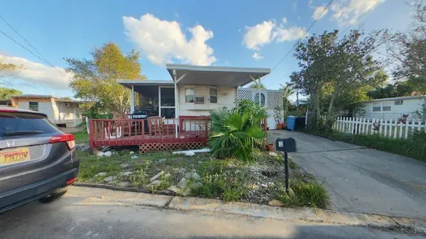 732 DRIFTWOOD LN, Tarpon Springs, FL 34689