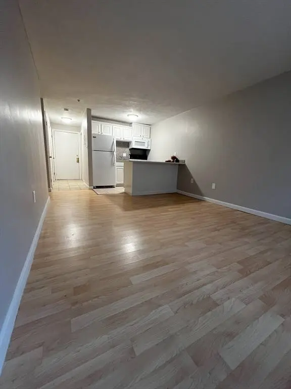 3 Kenmar Dr #5, Billerica, MA 01821