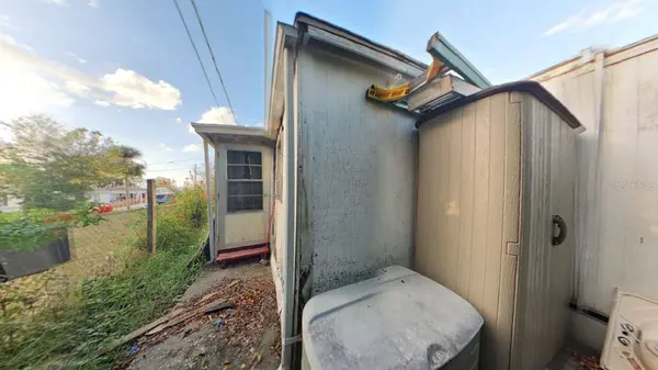 732 DRIFTWOOD LN, Tarpon Springs, FL 34689