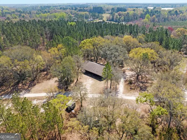 5466 Old Field Cemetery RD, Baxley, GA 31513