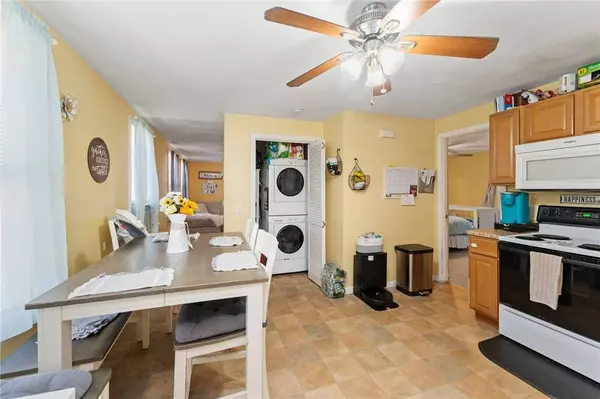 38 Lincoln ST, Woonsocket, RI 02895