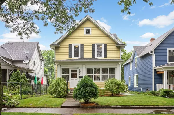 895 Carroll AVE, Saint Paul, MN 55104
