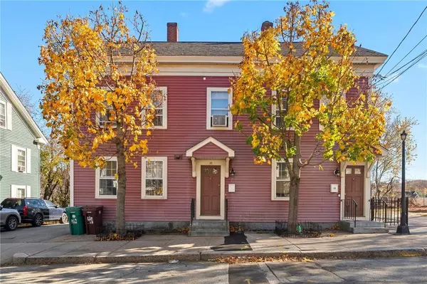 38 Lincoln ST, Woonsocket, RI 02895