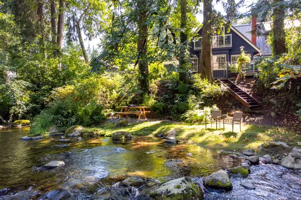 23803 128 Cres, Maple Ridge, BC V4R 1P5