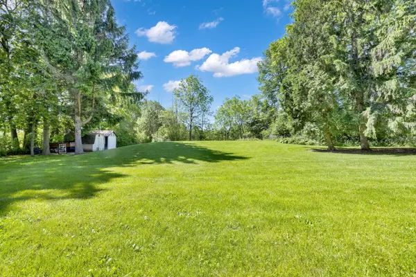 N116W12831 Elm Ln, Germantown, WI 53022