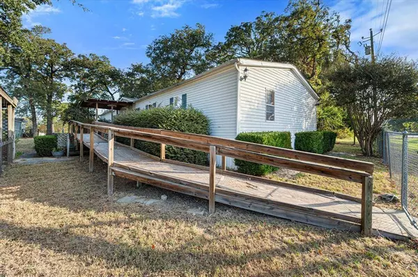 17481 County Road 1182, Flint, TX 75762