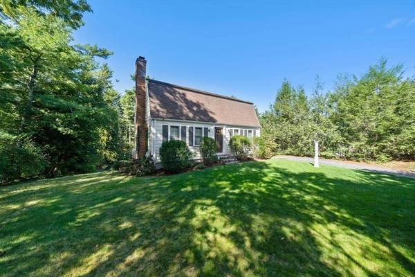 53 Lantern Ln, Plymouth, MA 02360