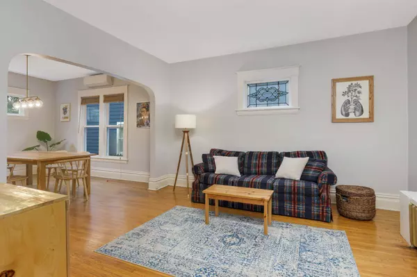 895 Carroll AVE, Saint Paul, MN 55104