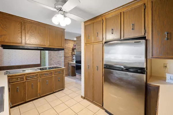 514 Douglas ST, Anoka, MN 55303