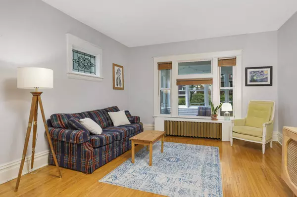 895 Carroll AVE, Saint Paul, MN 55104