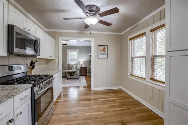 6221 N Harrison ST, Kansas City, MO 64118