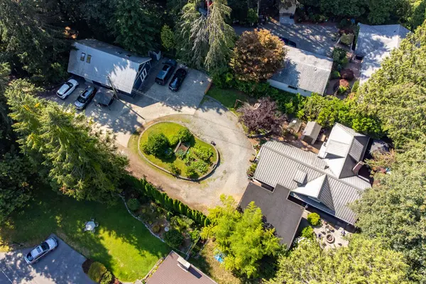 23803 128 Cres, Maple Ridge, BC V4R 1P5