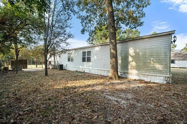 17481 County Road 1182, Flint, TX 75762