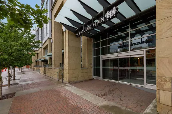 1188 3 ST SE #2802, Calgary, AB T2G 1H8