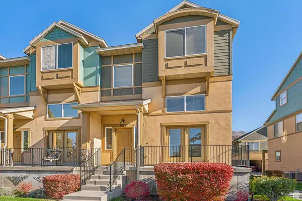 924 SHEPARD CREEK PKWY, Farmington, UT 84025