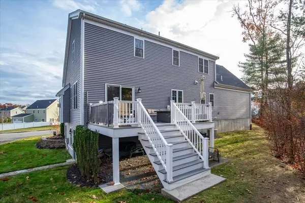 75 Pheasant Run Ct, Wrentham, MA 02093