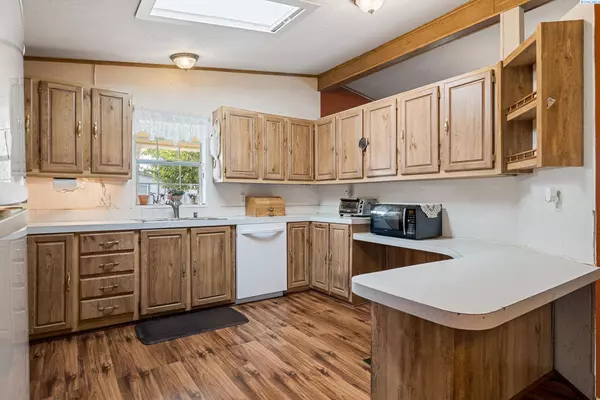 9130 W Arrowhead Avenue, Kennewick, WA 99336