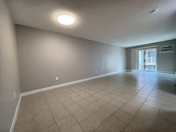 28 Kenmar Dr #267, Billerica, MA 01821