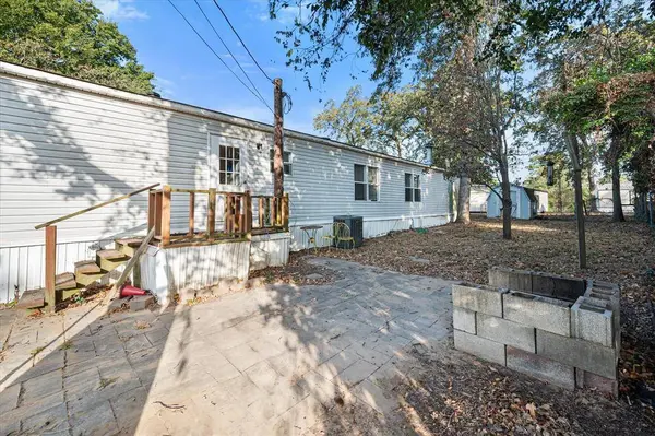 17481 County Road 1182, Flint, TX 75762