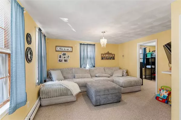 38 Lincoln ST, Woonsocket, RI 02895