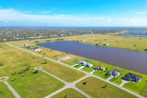 18 & 20 YELLOWHAMMER DR, Placida, FL 33946