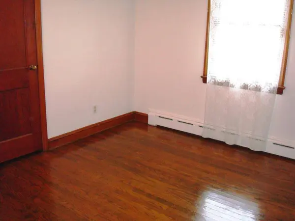 4 Monterey Dr, Wayne Twp., NJ 07470