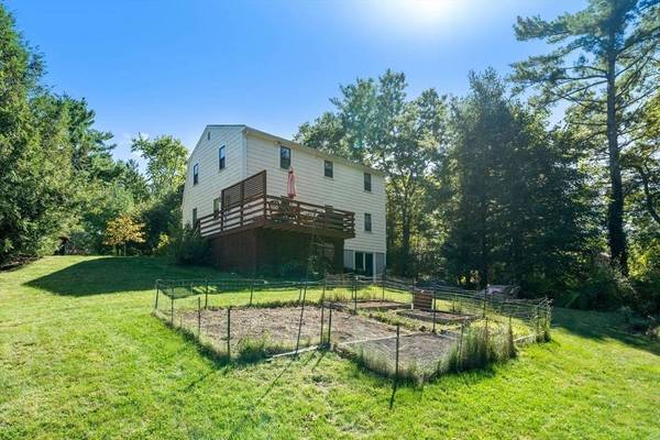53 Lantern Ln, Plymouth, MA 02360