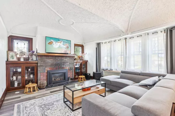 4703 N 78th Ct Unit 4703A, Milwaukee, WI 53218