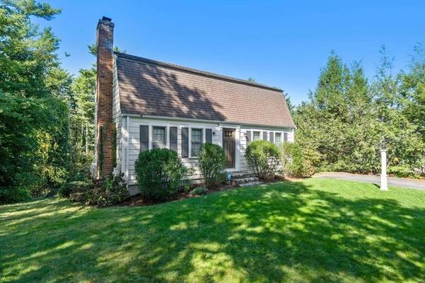 53 Lantern Ln, Plymouth, MA 02360