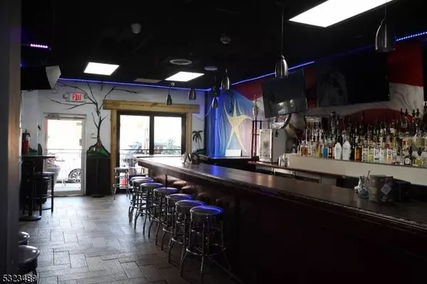 870 Broadway, Newark City, NJ 07104