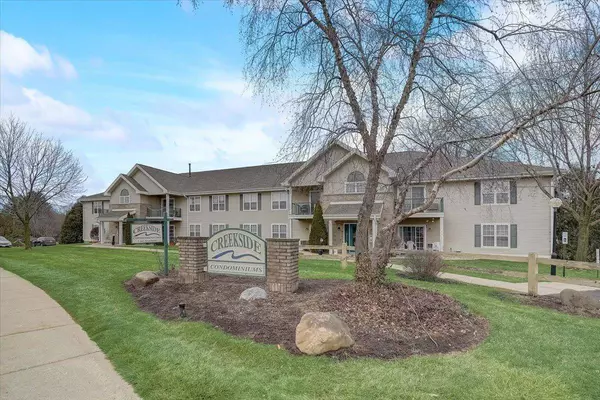 203 Kearney Way #208, Waunakee, WI 53597