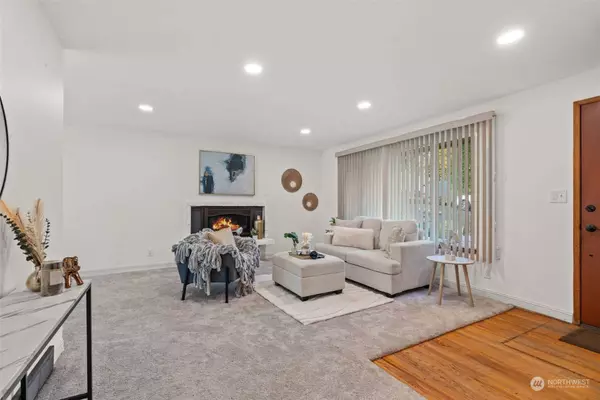 10028 3rd AVE SW, Seattle, WA 98146