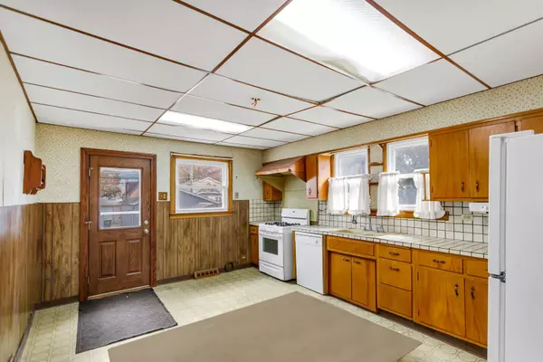 2313 N 77th AVE, Elmwood Park, IL 60707