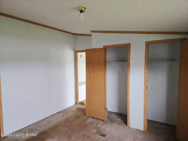 5944 Sr 256, Madison, IN 47250