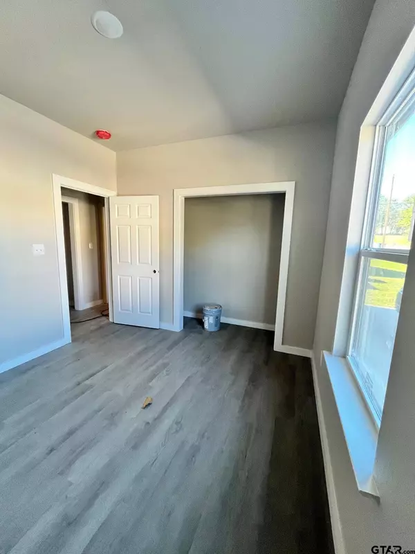 401 S Georgia St Unit B, Troup, TX 75789