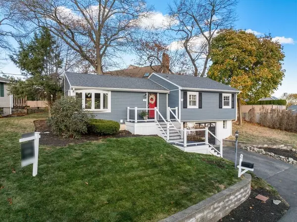 2 Shawmut Pl, Quincy, MA 02169