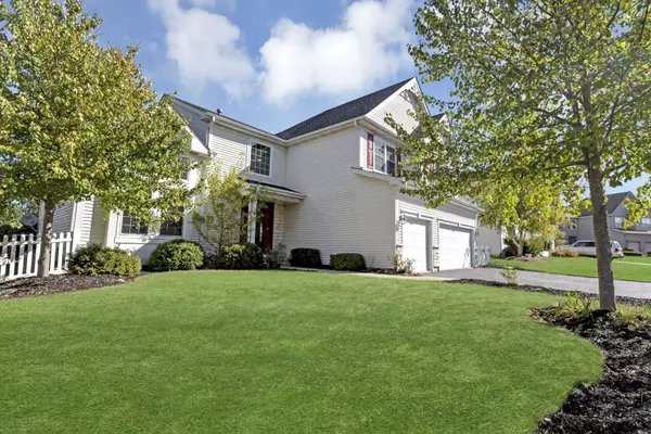 811 Lake Cornish WAY, Algonquin, IL 60102