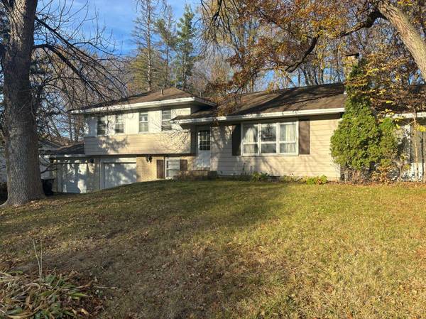 10317 Mississippi BLVD NW, Coon Rapids, MN 55433