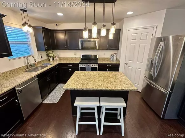 8356 Crab Apple Trail, Dexter, MI 48130