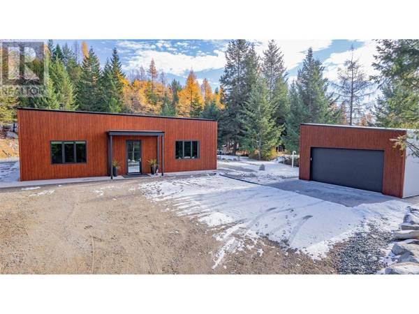 1324 Timberwolf Trail Road, Bridesville, BC V0H1Y0