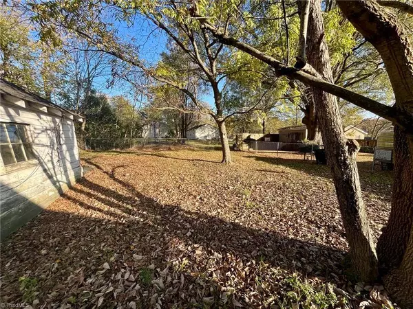 3709 Luck DR, Archdale, NC 27263