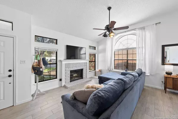 13130 Burgundy Pt, San Antonio, TX 78217-1934