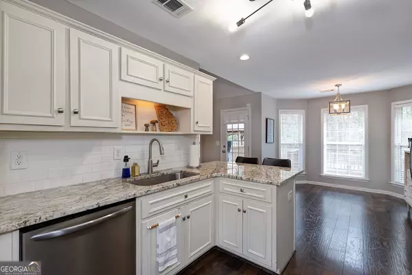 8054 Garrett Pines DR, Midland, GA 31820